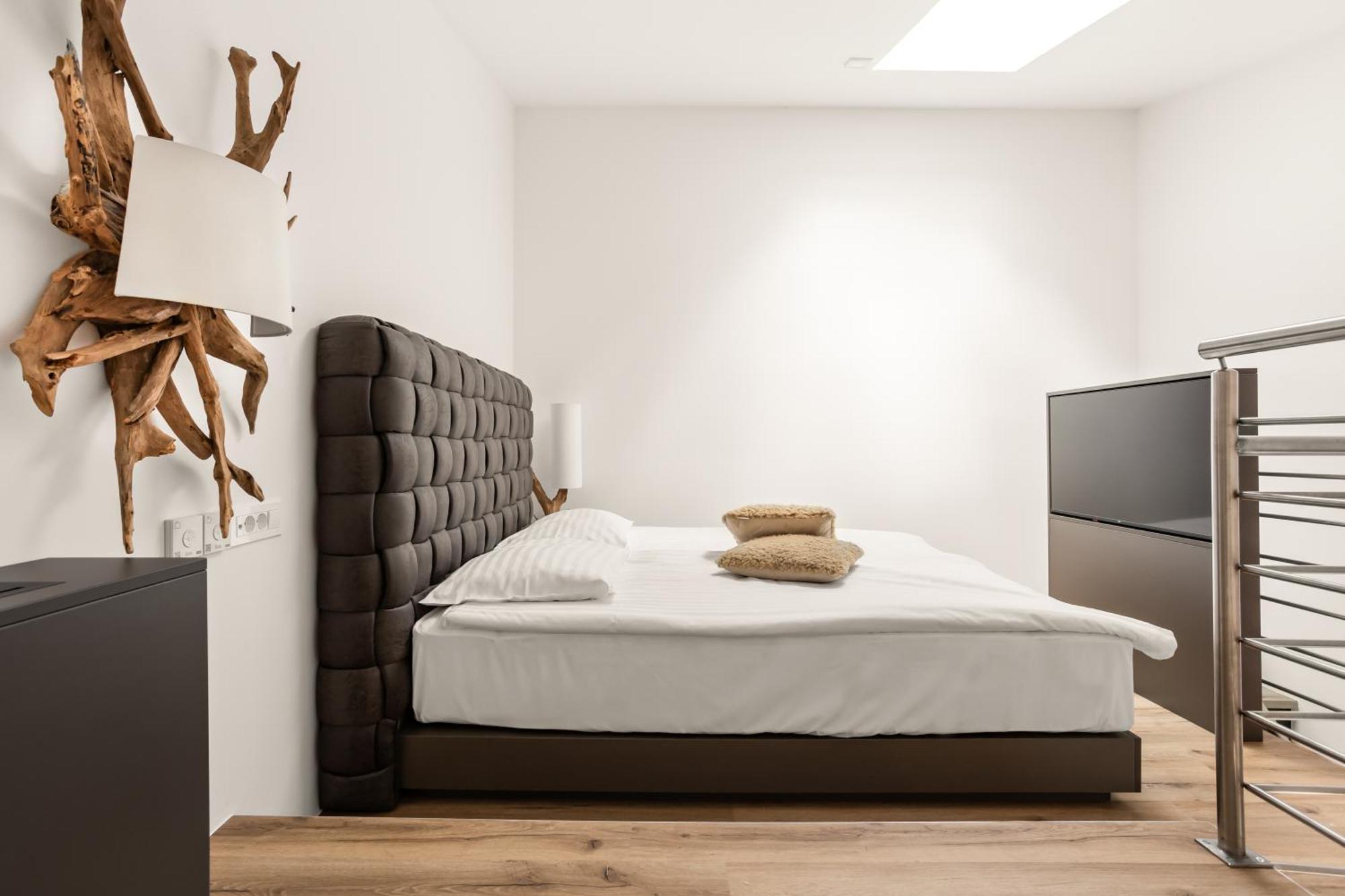 Hotel Harmonija Spa & Free Parking Mengeš المظهر الخارجي الصورة